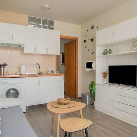 Muy Centrico, Tranquilo Y Confortable **a/c-wifi** Sevilla